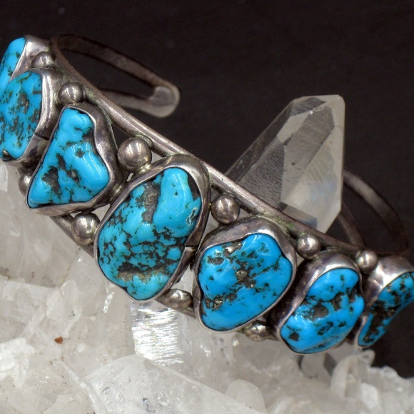 Vintage Jewelry - Native American Sterling Turquoise Nugget Bracelet